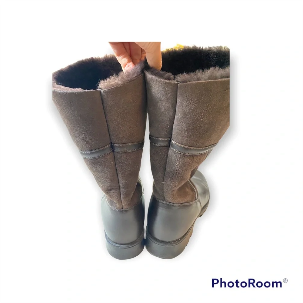 La Canadienne Shearling Boots - Cozy Waterproof Winter Boots Size 8
